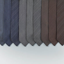 画像をギャラリービューアに読み込む, ジャガードタイ ラインドット